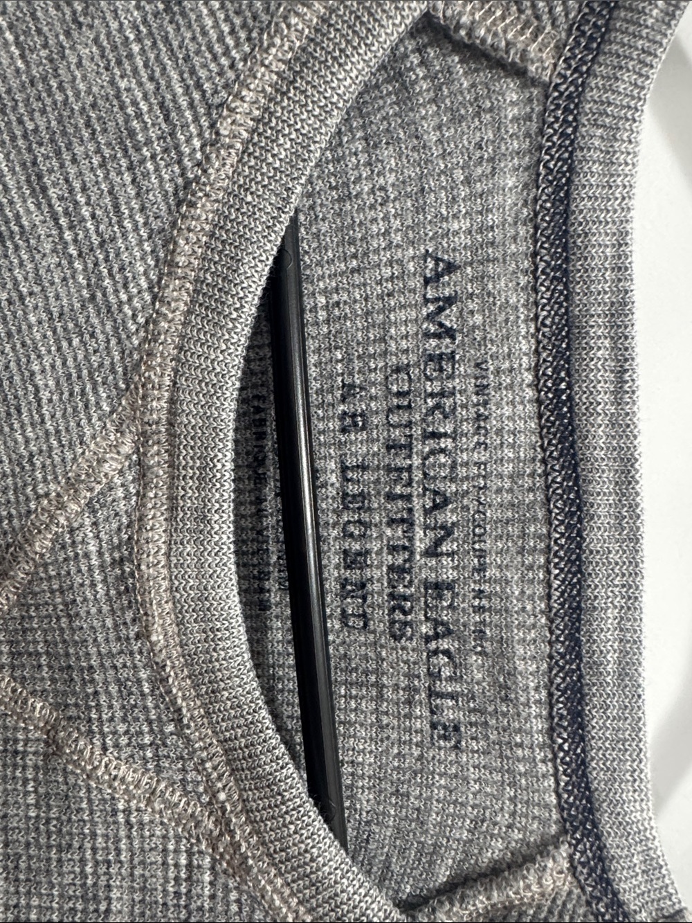 American Eagle Outfitters Men’s Light Gray Crewneck Thermal Sweater - Picture 2 of 3